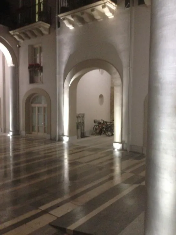 Appartement Appartamento In Palazzo Lampedusa Palerme Italie